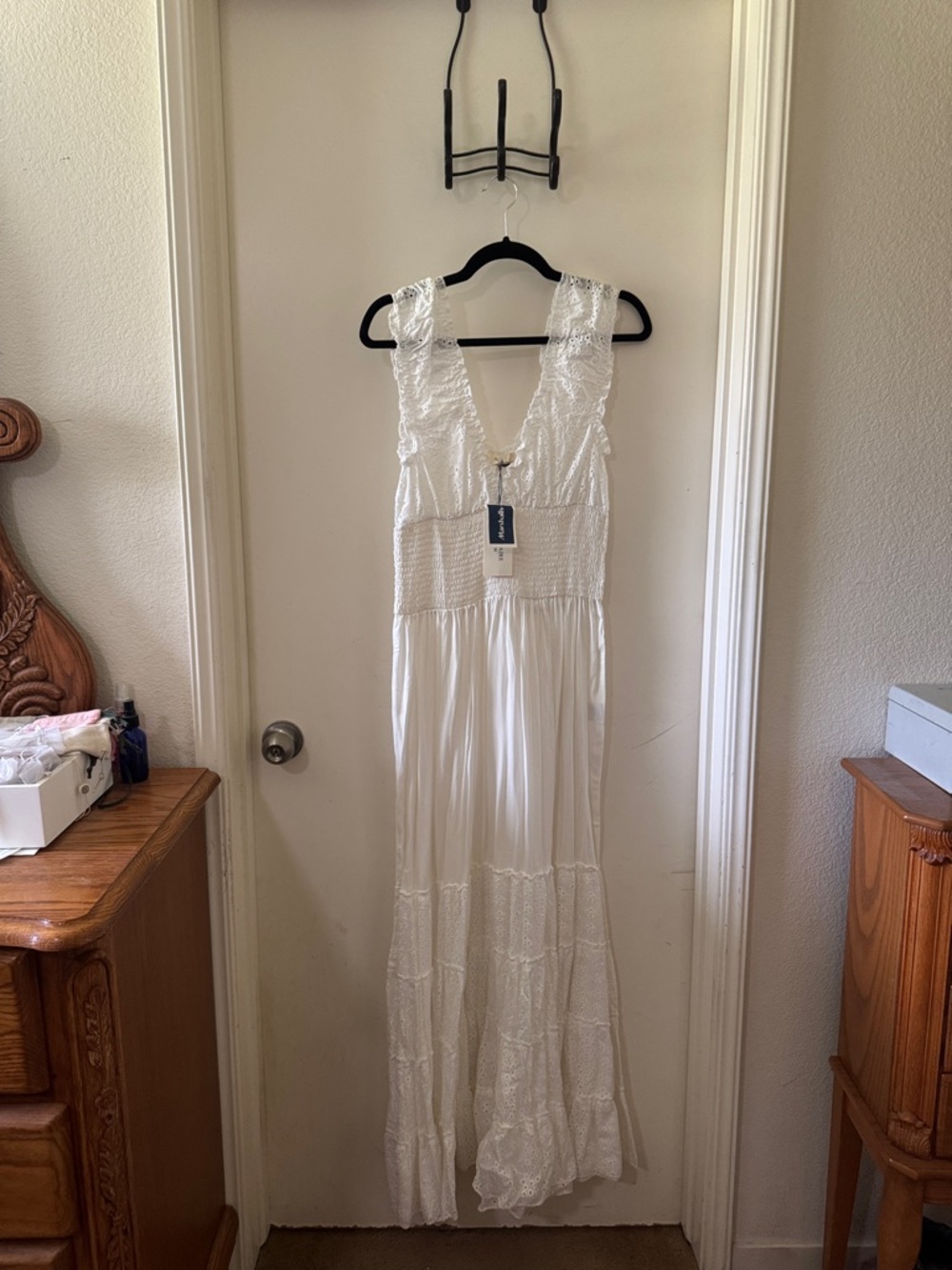 Solitaire White Lace-Trim V-Neck Maxi Dress size M